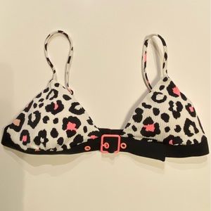 size 3-5 Junior No Boundaries white pink black leopard animal print buckle VGUC